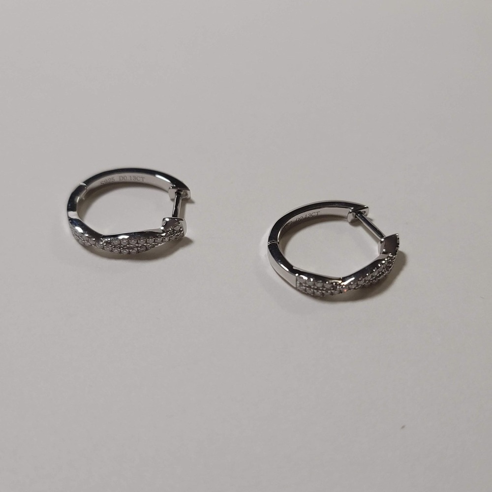 S925 Sterling Silver Moissanite Twisted Pavé Huggie Hoop Earrings 0.26ctw‎ D